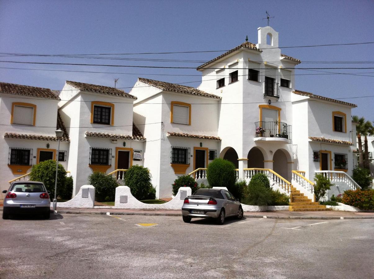 הוילה מיחאס Pueblo La Campana מראה חיצוני תמונה
